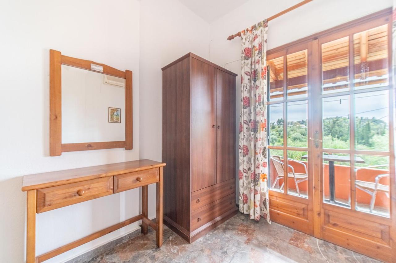Arianna Studio Ground Floor 5 Палеокастріца Екстер'єр фото